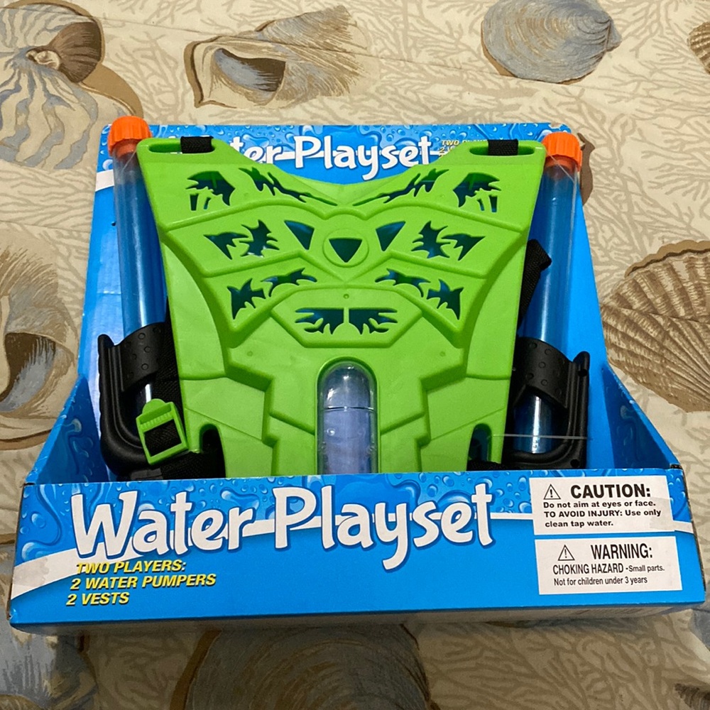 Water play set, ages 5+